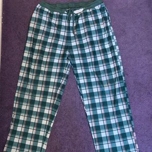 Men’s green plaid pants